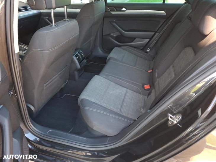 Volkswagen Passat 2.0 TDI SCR DSG Elegance - 14