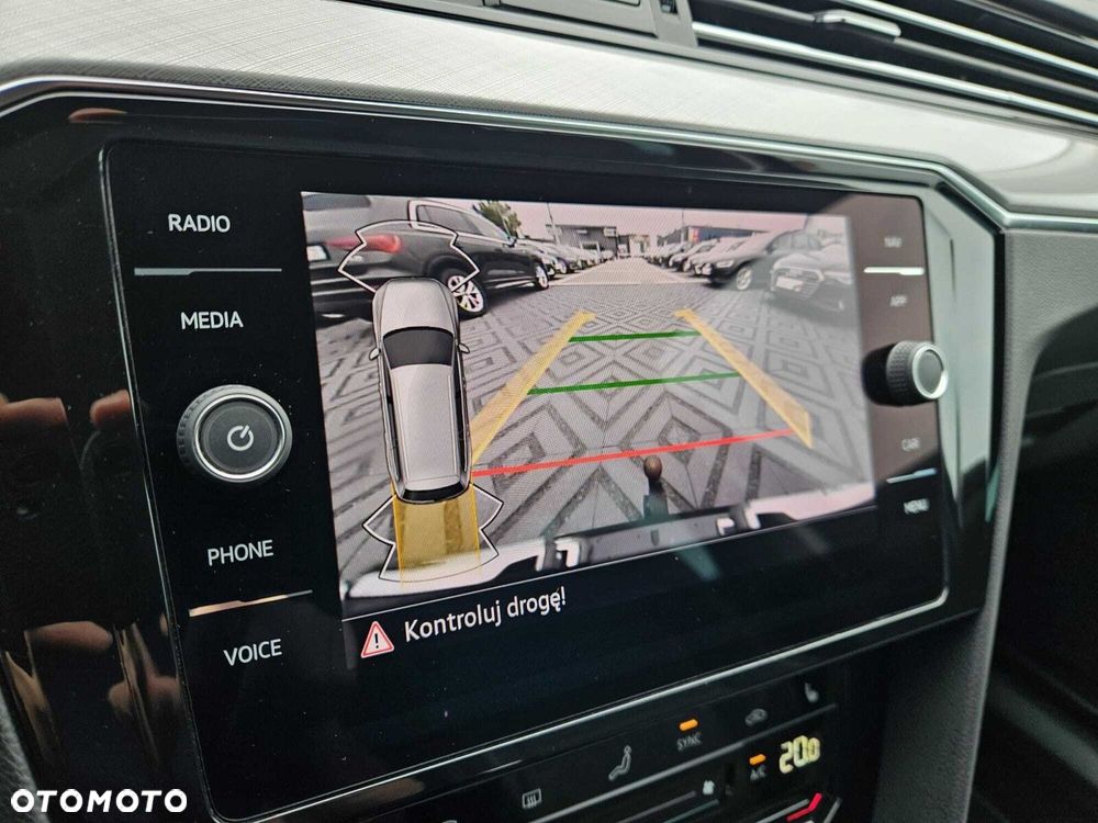 Volkswagen Passat 2.0 TDI EVO Business DSG - 17