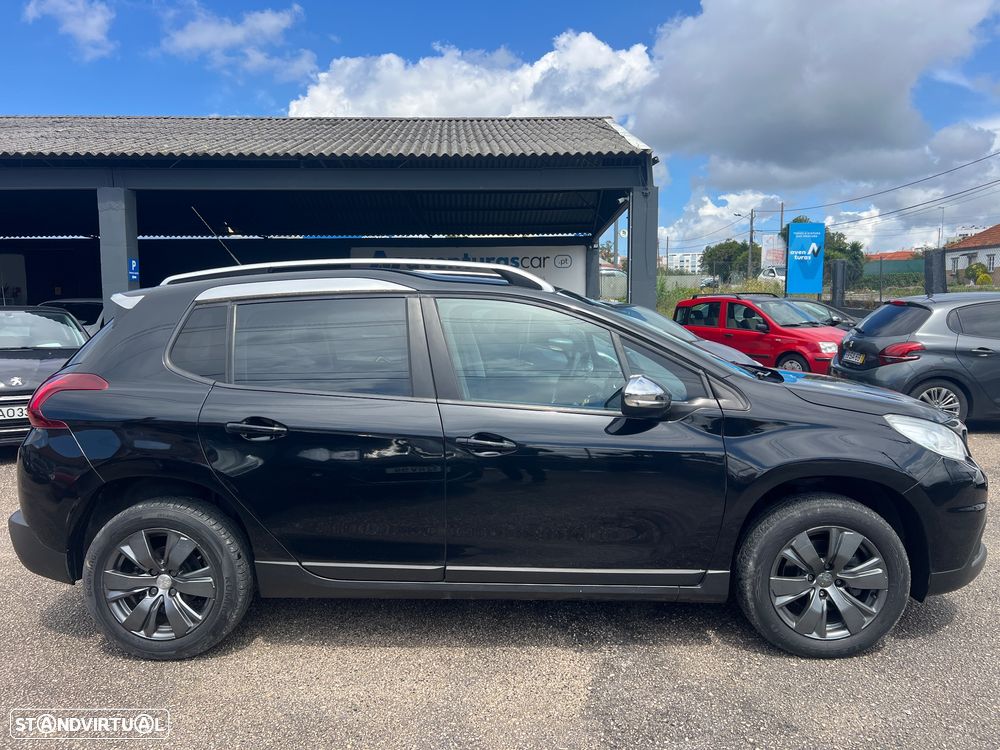 Peugeot 2008 1.2 PureTech Style - 35