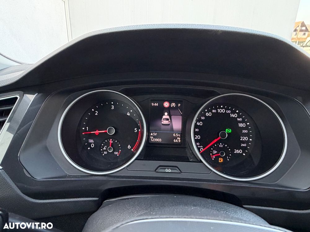 Volkswagen Tiguan 2.0 TDI SCR 4MOTION DSG Elegance - 17