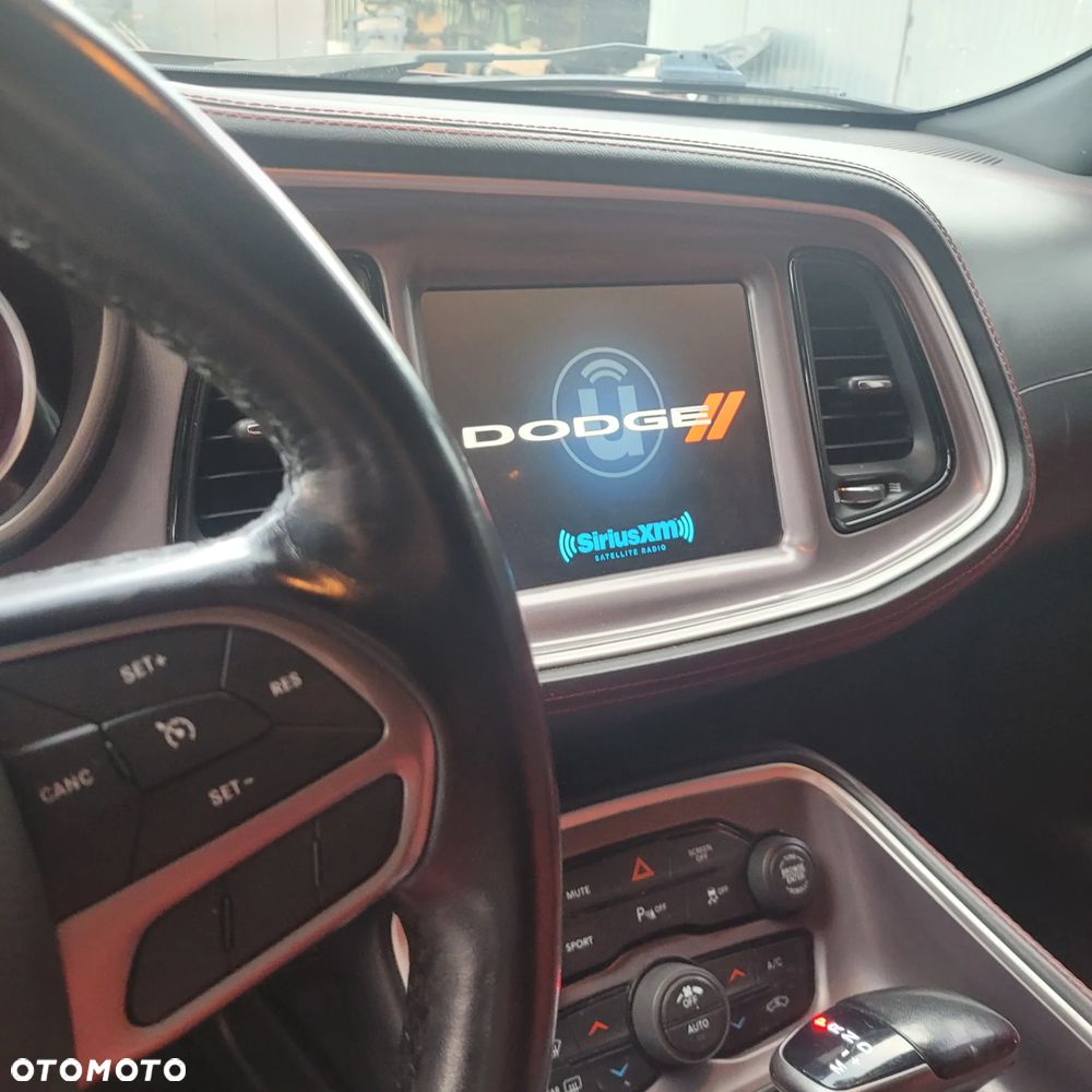 Dodge Challenger 3.6 SXT Plus - 17