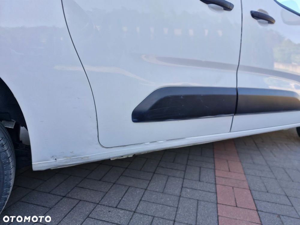 Opel COMBO - 18