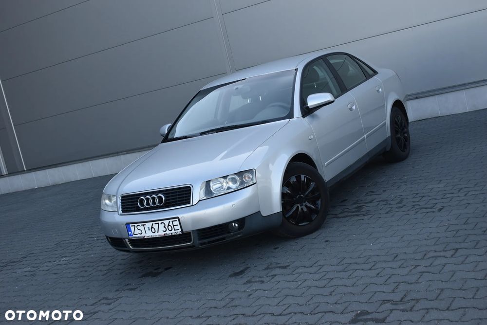 Audi A4 Limousine - 17
