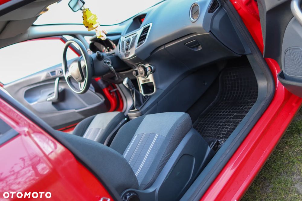 Ford Fiesta 1.25 SYNC Edition - 28