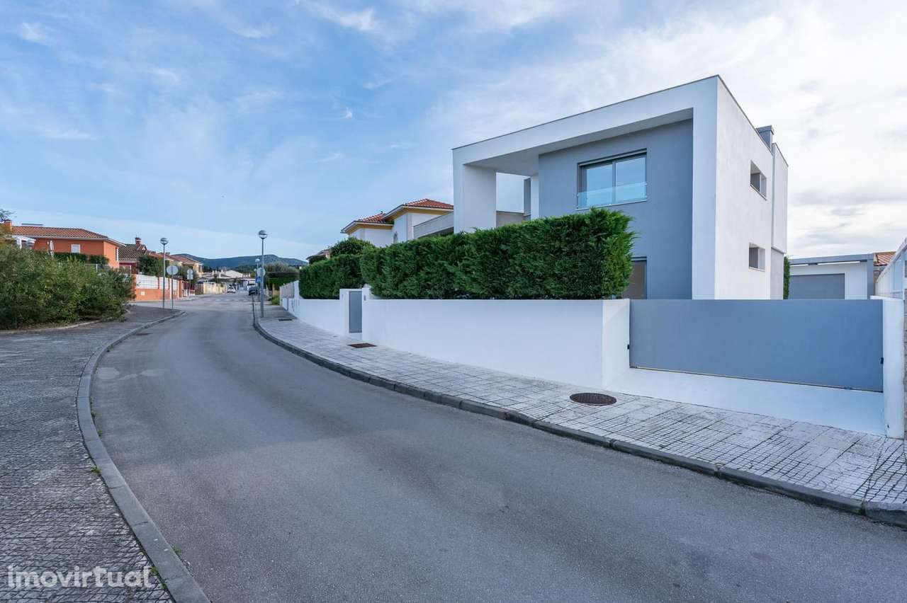 Moradia Isolada T4 com piscina, Azeitão, Setubal - Grande imagem: 3/51