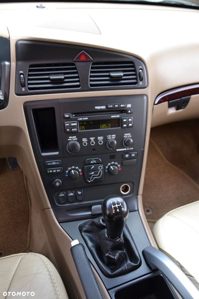 Volvo XC 70 AWD Premium - 20