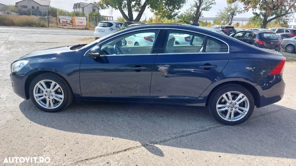 Volvo S60 D5 Summum - 16