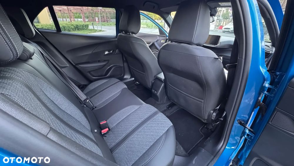 Peugeot 2008 1.2 PureTech Allure Pack S&S EAT8 - 11