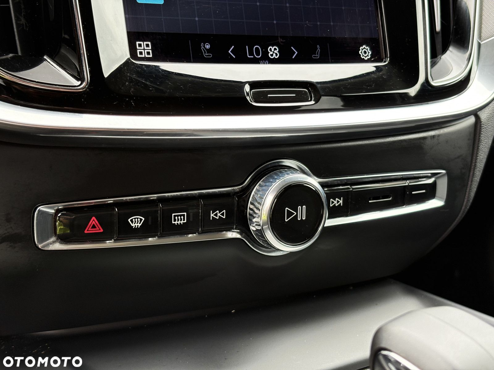 Volvo V60 Cross Country - 19