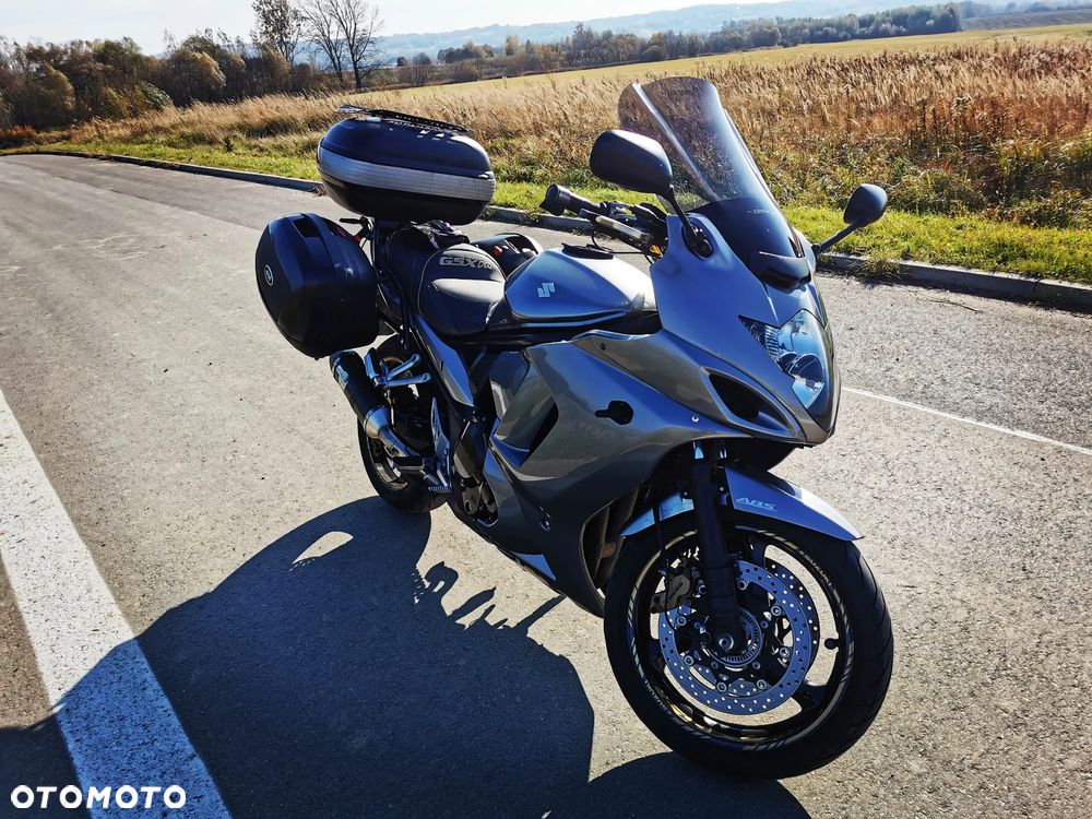 Suzuki GSX - 1