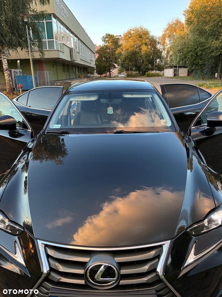 Lexus IS 200t Elegance - 3