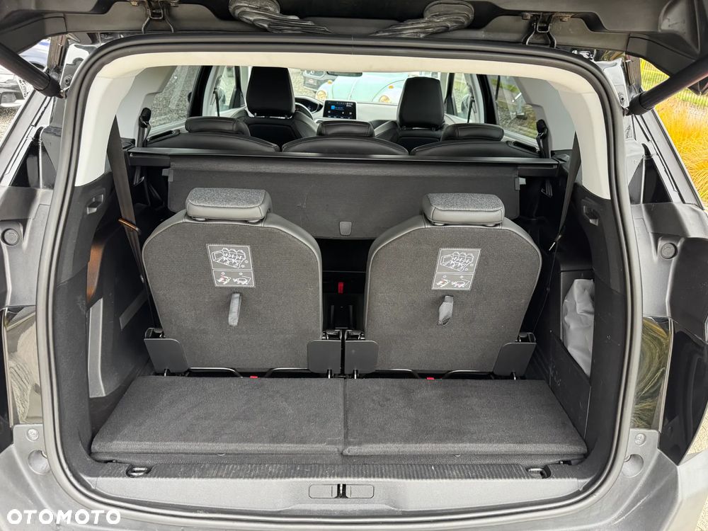 Peugeot 5008 BlueHDi 130 EAT8 Allure - 24