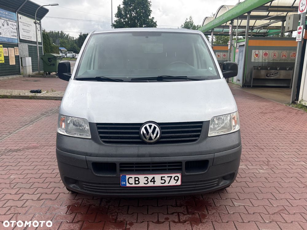 Volkswagen Transporter - 2