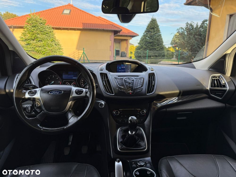 Ford Kuga 2.0 TDCi 2x4 Titanium - 13