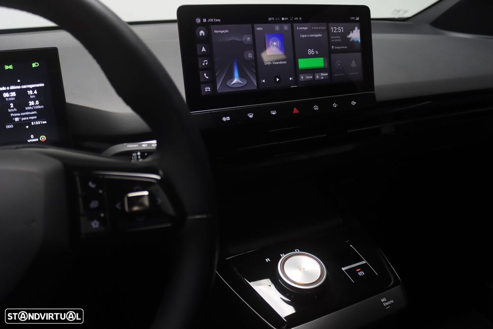 MG MG4 64 kWh Luxury - 18