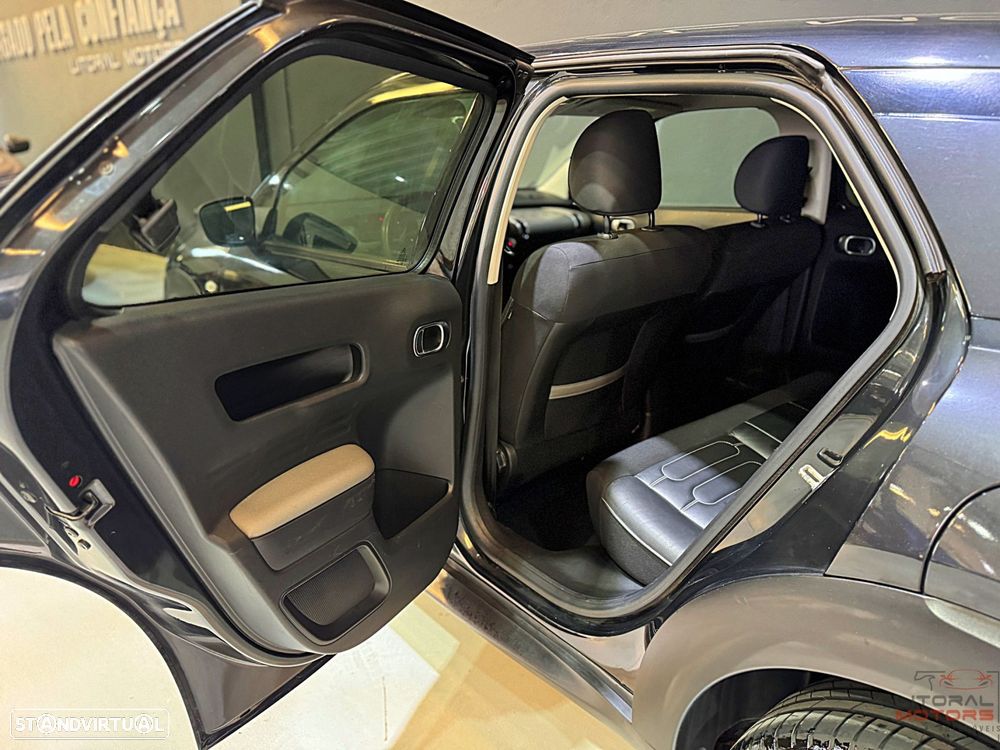 Citroën C4 Cactus 1.2 PureTech Shine EAT6 - 16