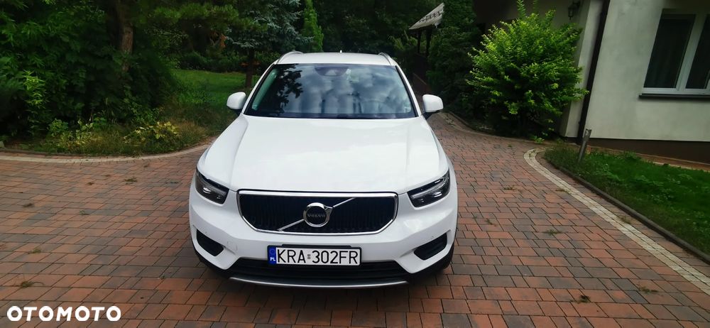 Volvo XC 40 D3 AWD Momentum - 2