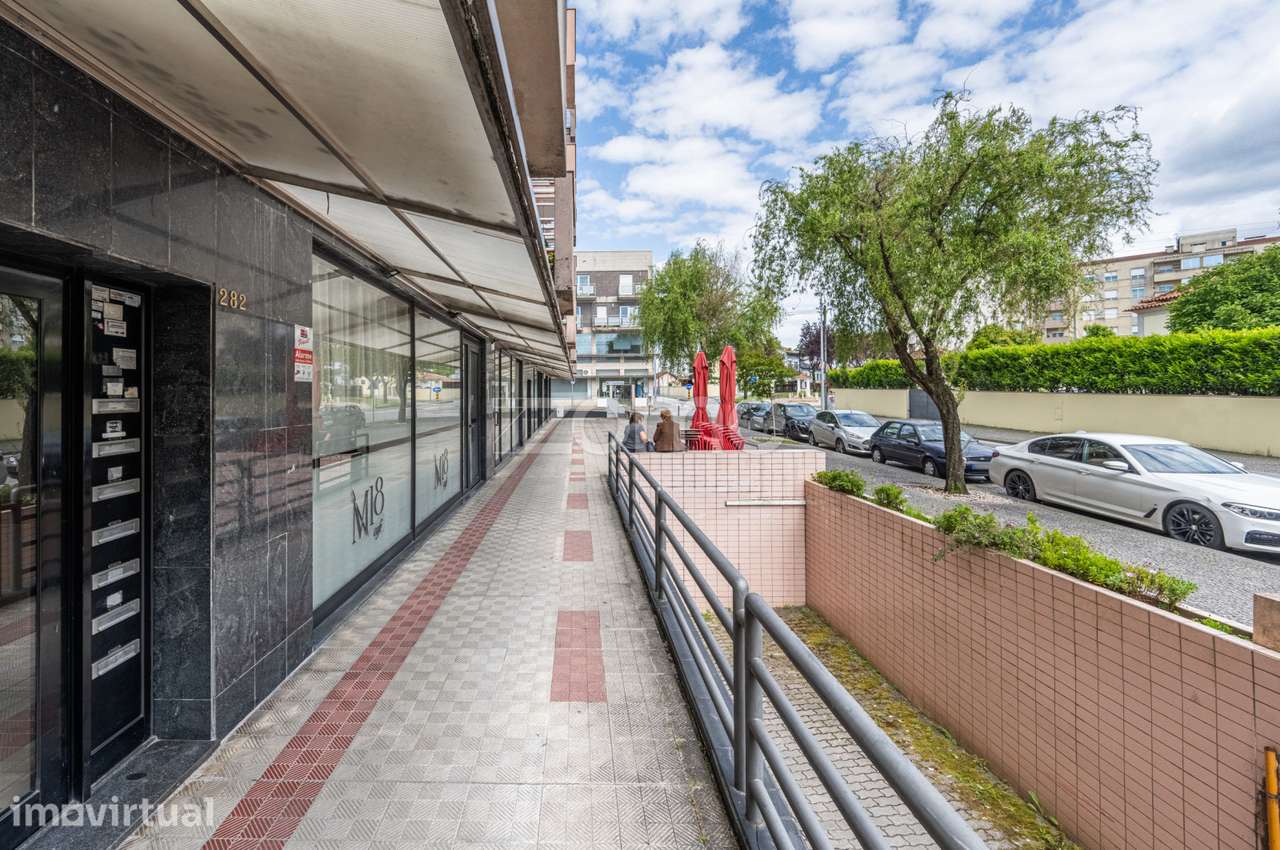 Loja para Investimento no Centro da Trofa - Grande imagem: 3/16