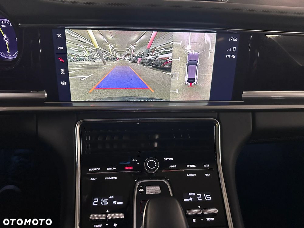 Porsche Panamera - 31