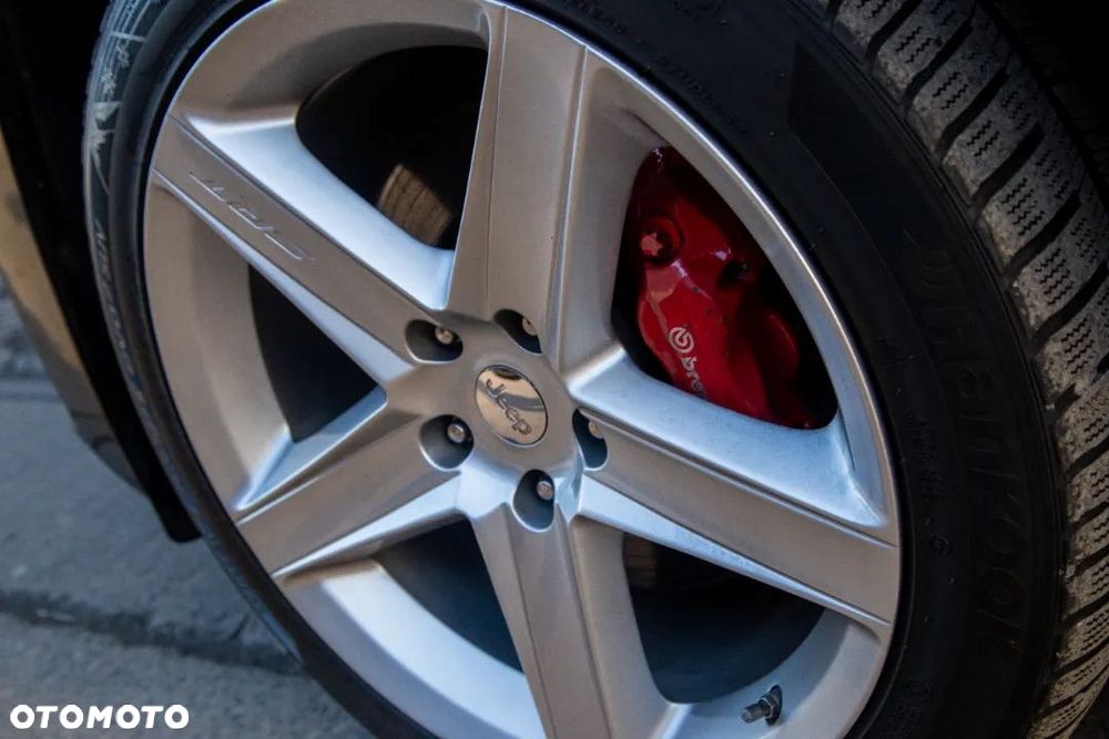 Jeep Grand Cherokee 6.1 V8 SRT8 - 11