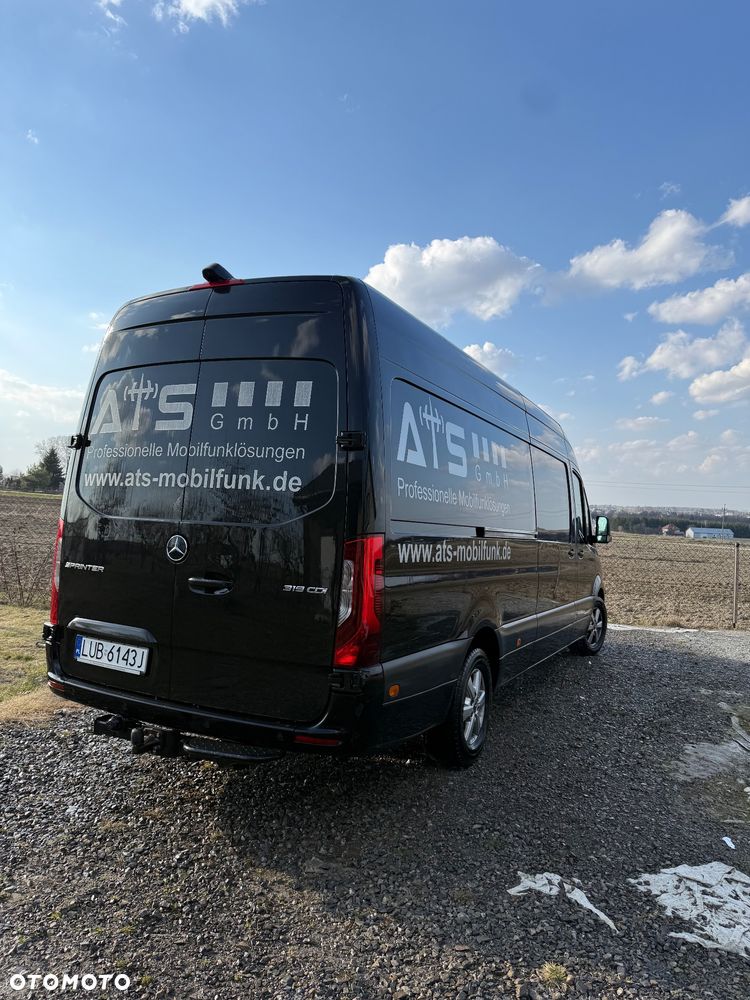 Mercedes-Benz 319 - 2