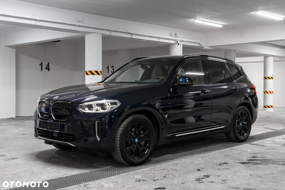 BMW iX3 80kWh Impressive