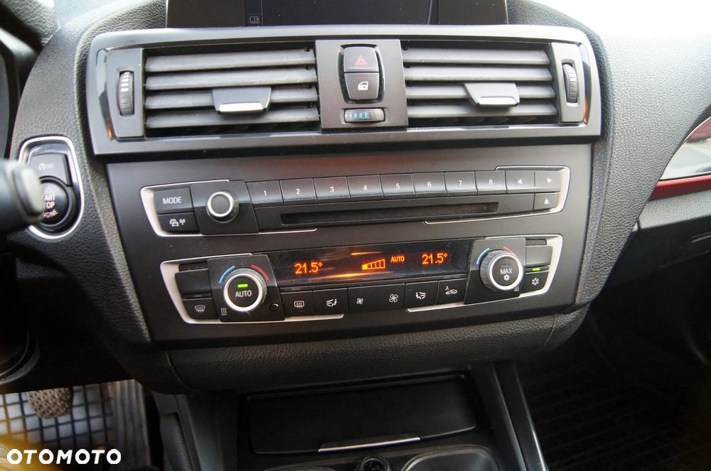 BMW Seria 1 118d Sport Line - 22