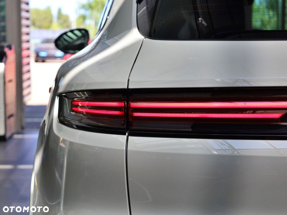 Porsche Cayenne - 12