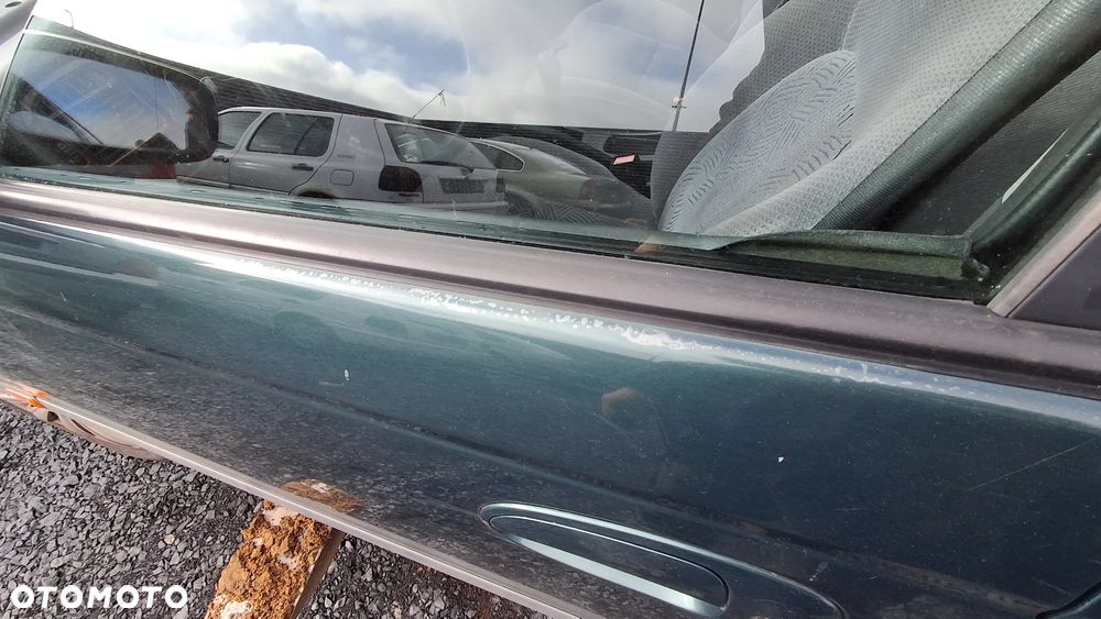 TOYOTA AVENSIS T22 DRZWI LEWY PRZÓD PRZEDNIE LEWE KOMPLETNE 6P3 nr. 59/3 - 2