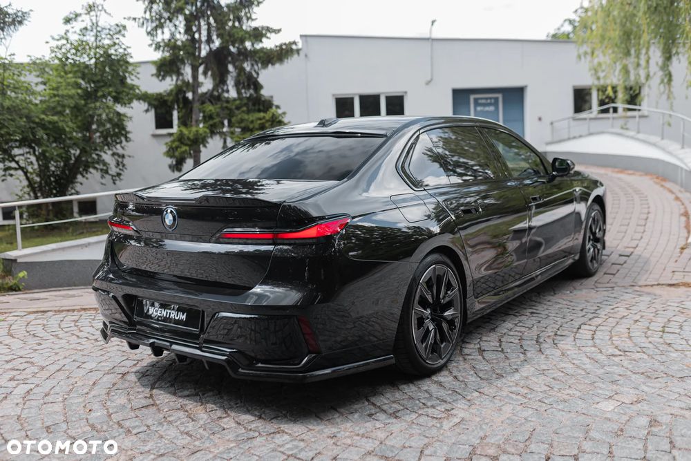BMW i7 105.7kWh xDrive60 M Sport - 17