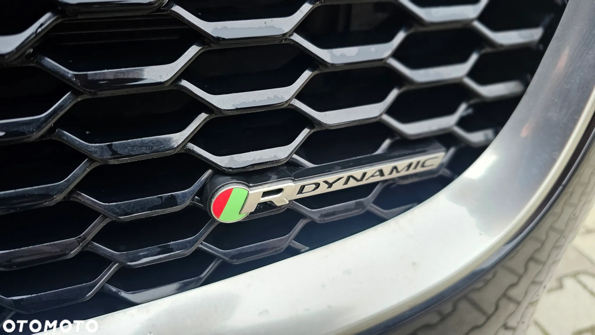 Jaguar E-Pace 2.0 i4D AWD R-Dynamic S - 39