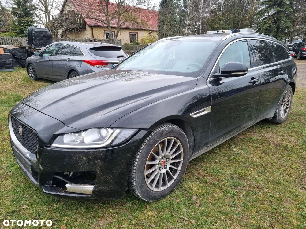 Jaguar XF 2.0 i4D Pure - 2