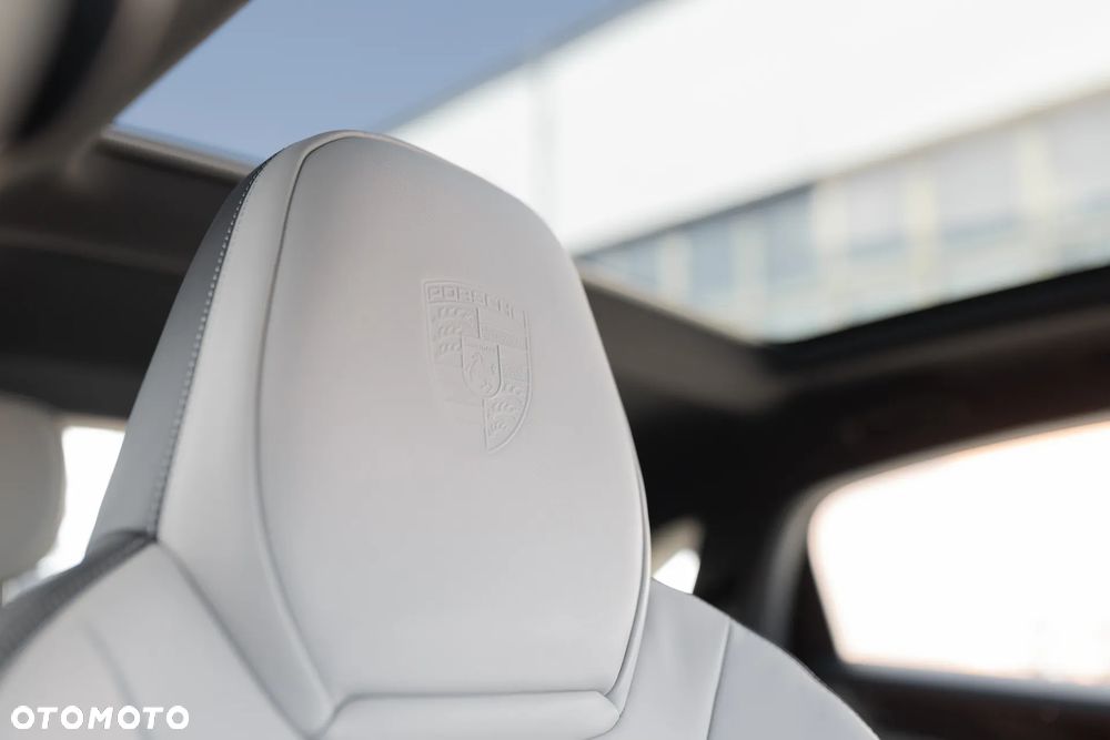 Porsche Cayenne Standard - 20