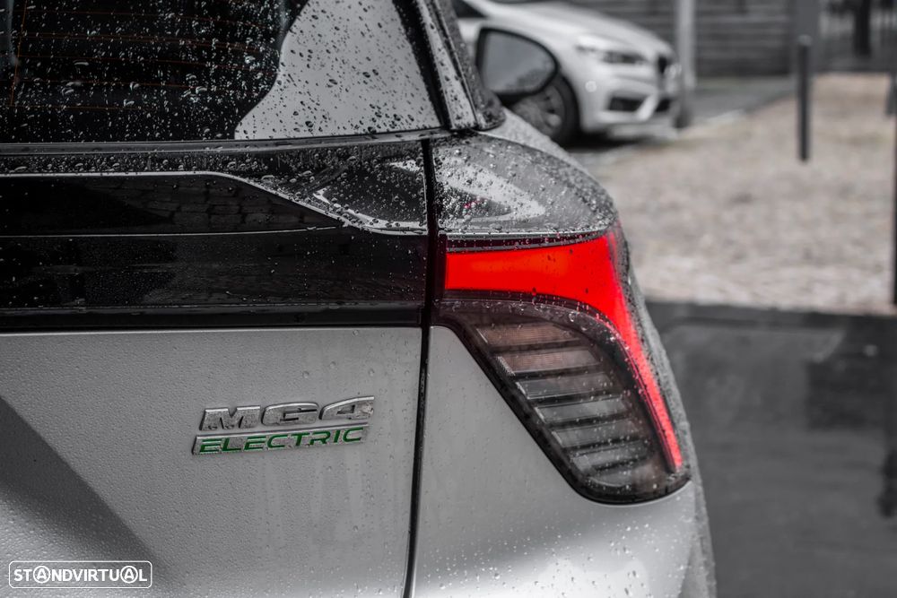 MG MG4 4 Standard - 11