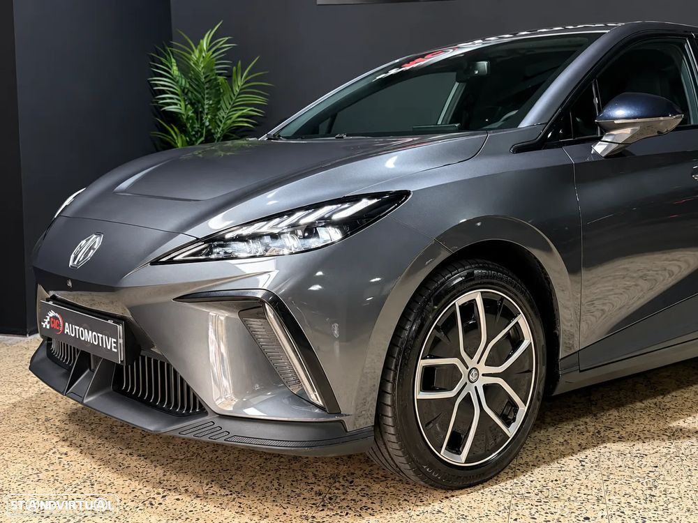 MG MG4 64 kWh Luxury - 7