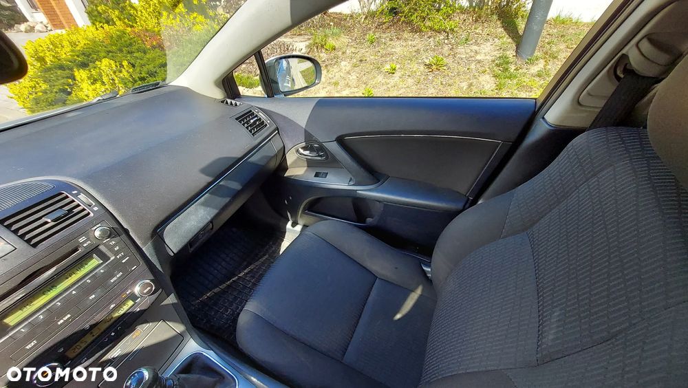 Toyota Avensis 2.0 D-4D Sol - 14