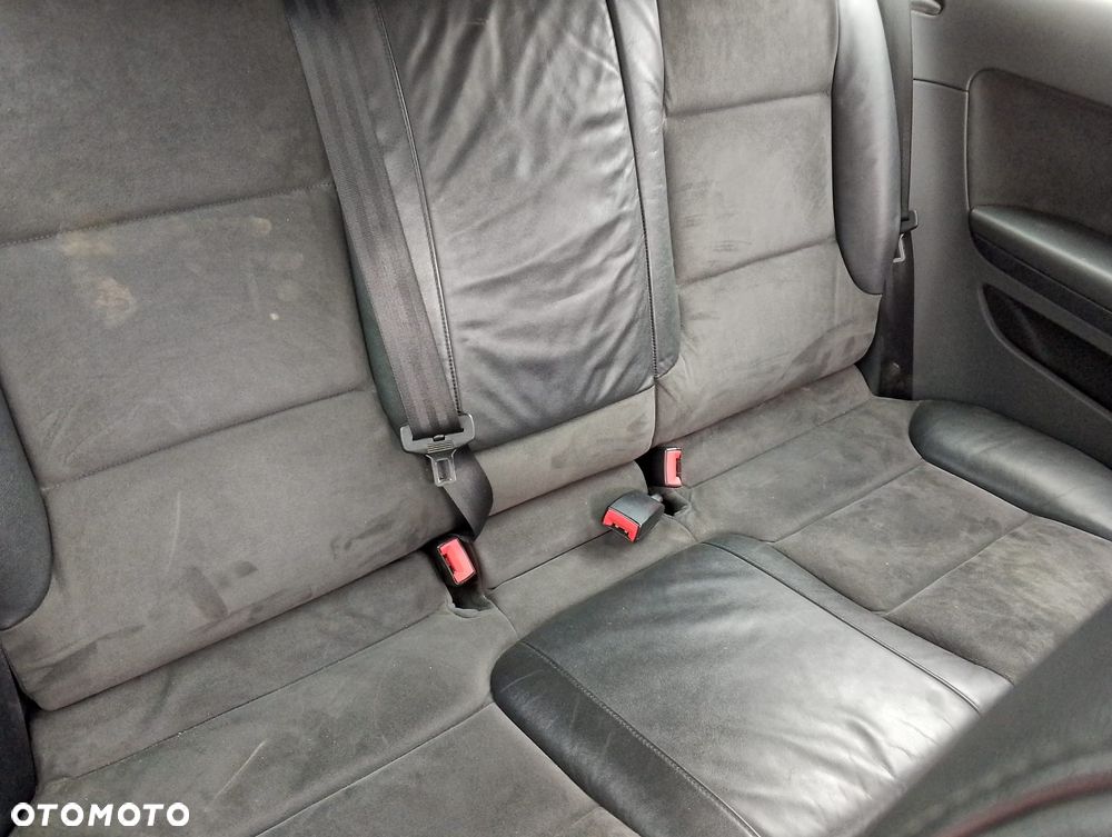 Audi A3 8P (03-13r.) 2.0 TDI 140KM. Silnik BKD Skrzynia GRF lakier LY7W/5B.Cały na części. GWARANCJA !!!  Przód Tył Zestaw Komplet Drzwi Klapa Zderzak Błotnik Maska Grill Atrapa Szyba Pas Lampa Lusterko Boczki Fotel Kanapa Kokpit Deska Rozdzielcza Przełącznik Włącznik Sterownik Przewody Wiązka Instalacja Moduł Komputer Czujnik Listwa Pompa Alternator Wtryski Głowica Rozrusznik Kompresor Sprzęgło Dwumas Silnik Skrzynia ABS Klimatyzacji Paliwa Wspomagania Kolektor Turbina Przepustnica Zawór Chłodnica Koło Hak Belka Sanki Zawieszenie Mcpherson Półoś Amortyzator Wydech Tłumik Zacisk Most - 7