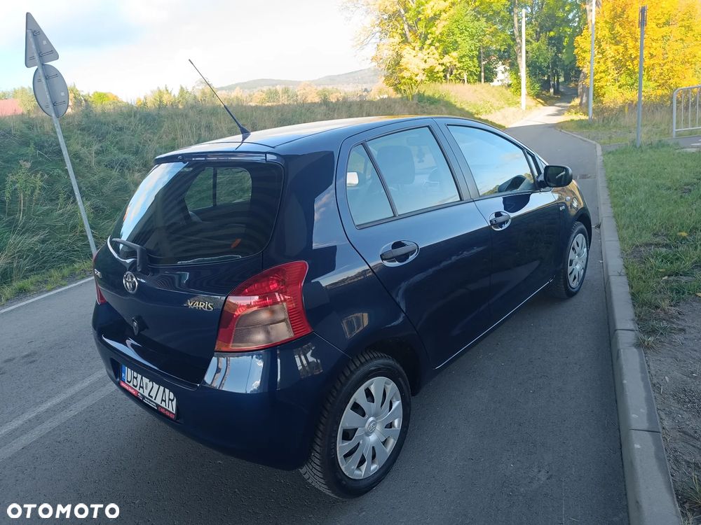 Toyota Yaris - 5