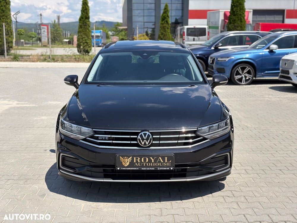 Volkswagen Passat - 10