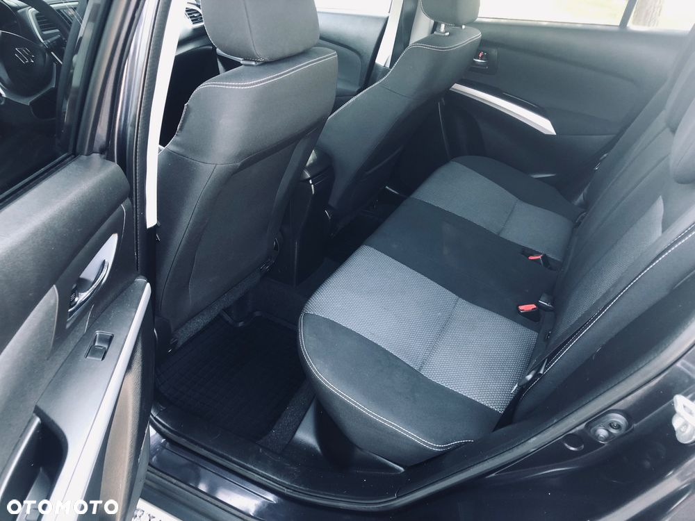 Suzuki SX4 S-Cross 1.6 DDiS 4x4 limited+ - 17