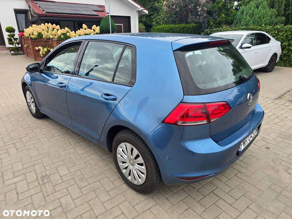 Volkswagen Golf - 5