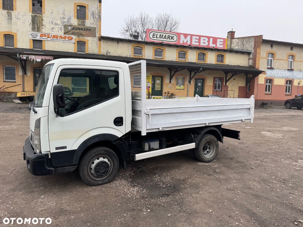 Nissan Cabstar - 11