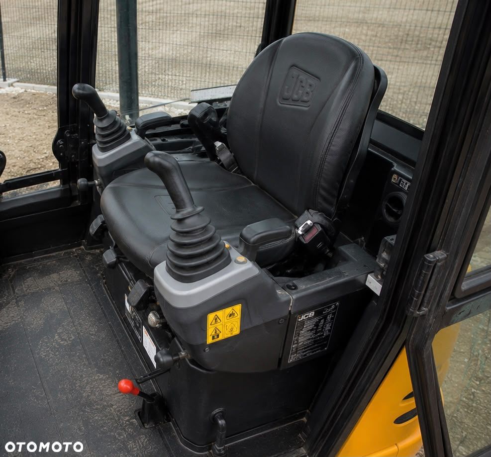 JCB 8018 - 9
