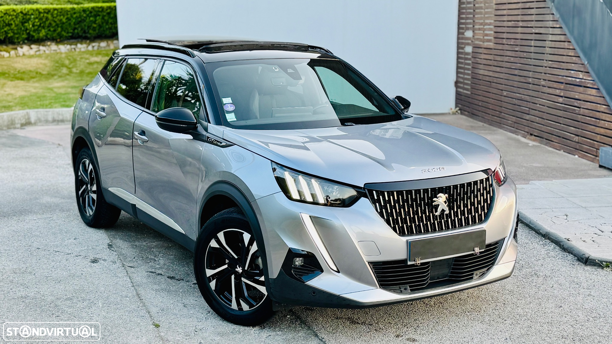 Peugeot 2008 1.2 PureTech GT Line EAT8 - 3