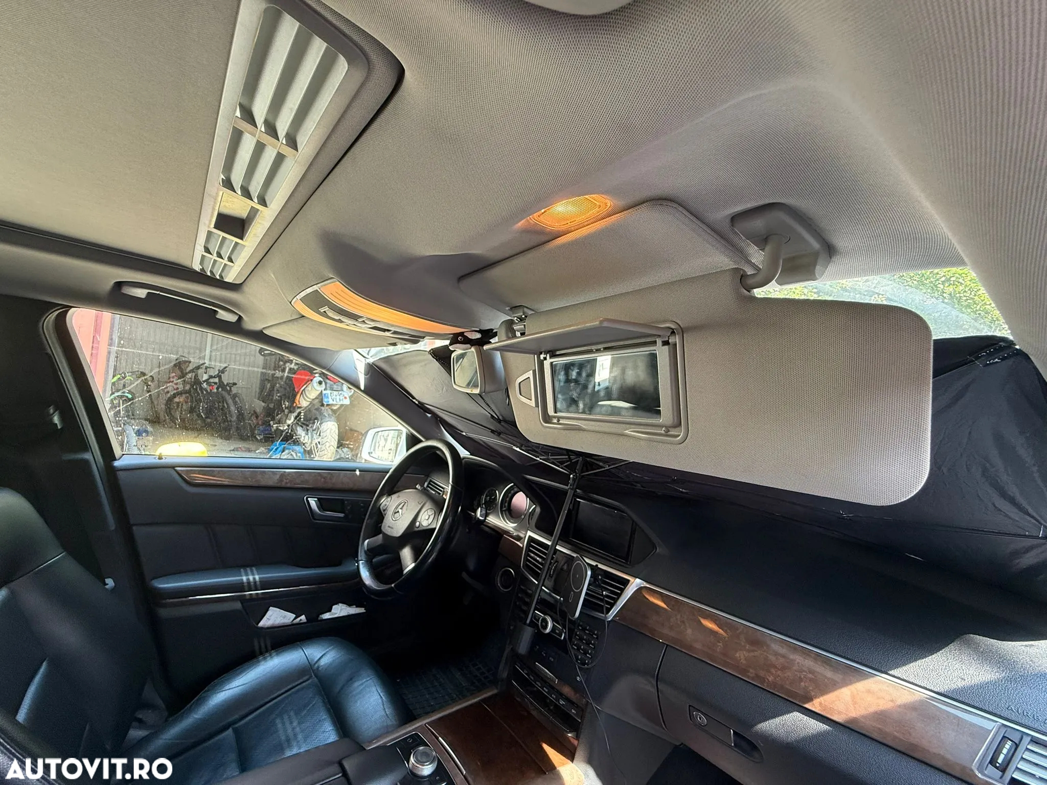 Mercedes-Benz E 220 Blue TEC BlueEFFICIENCY Edition - 11