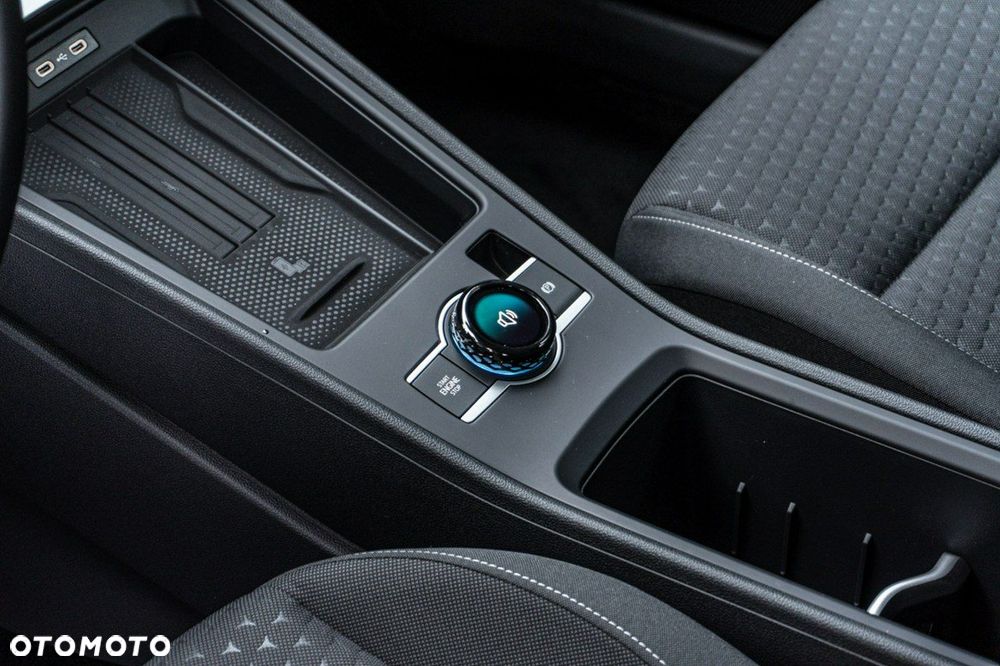 Volkswagen T-Roc - 11