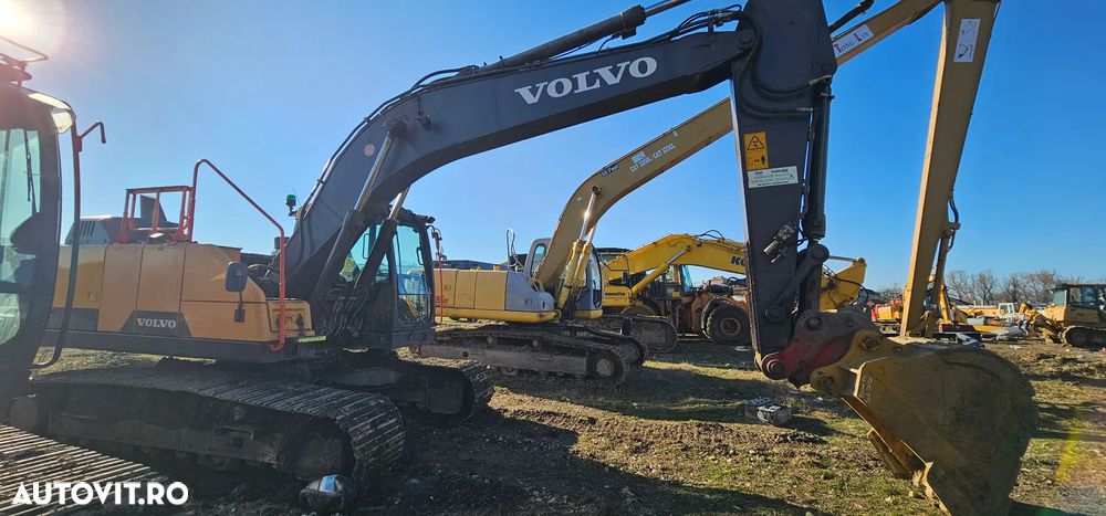 Volvo EC 220 - 6