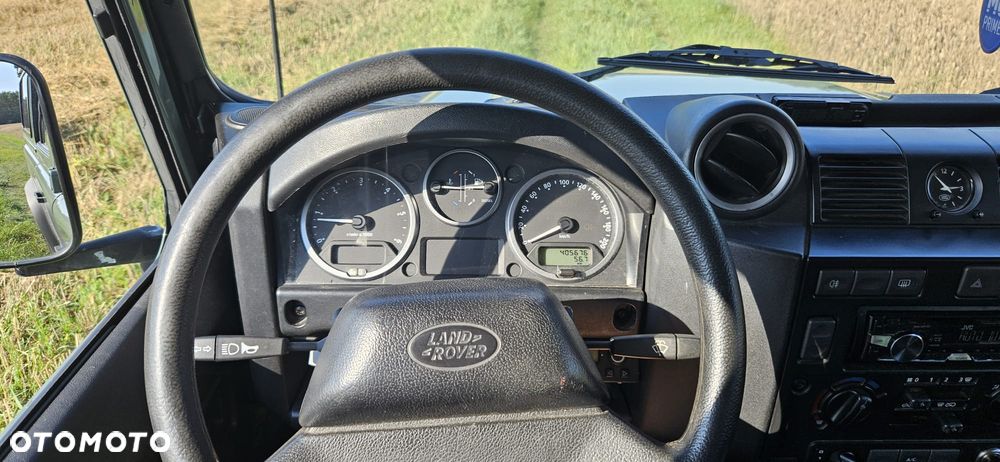 Land Rover Defender 2.4 TD4 SE - 10