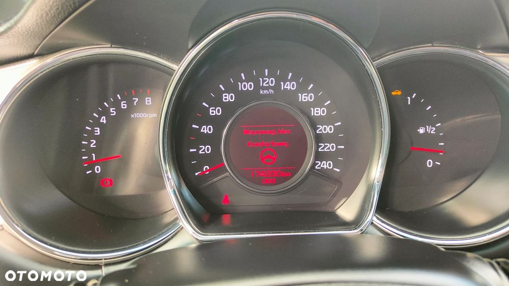 Kia Ceed 1.6 GDI Business Line - 32