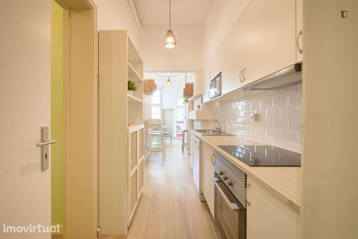 Quarto - localizado em Marquês de Pombal Lisbon - Grande imagem: 3/45